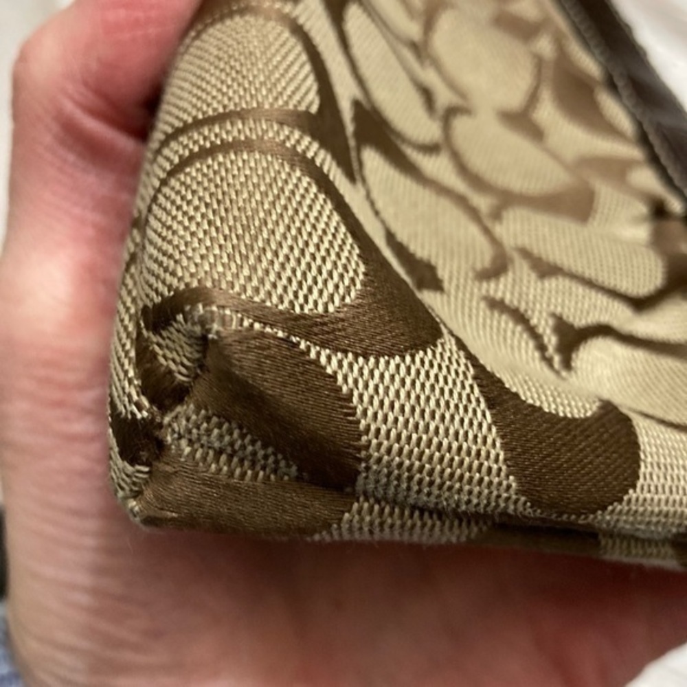 Coach brown khaki signature c wristlet - Picture 2 of 13